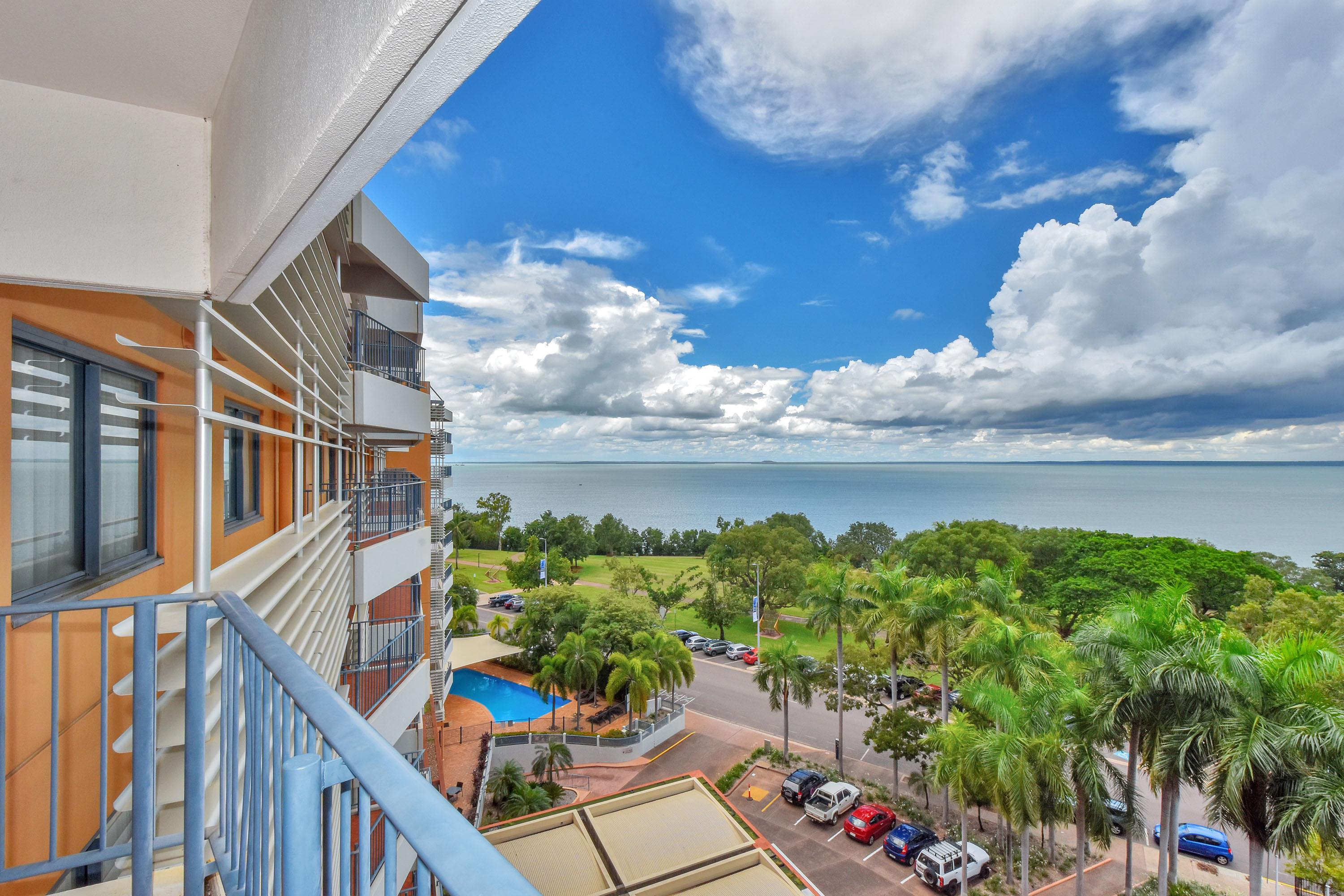 Mantra On The Esplanade Aparthotel Darwin Buitenkant foto