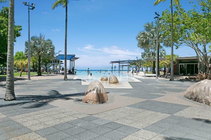 Mantra On The Esplanade Aparthotel Darwin Buitenkant foto